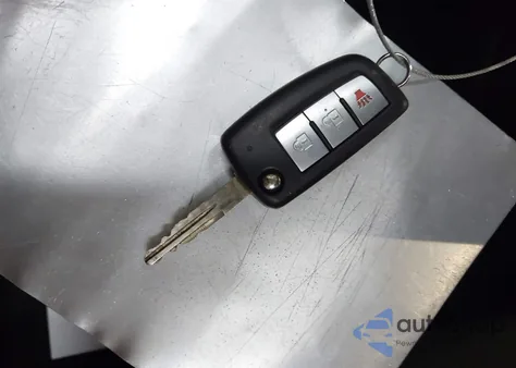 2018 Nissan Rogue Sport S z USA, uszkodzony, nr VIN JN1BJ1CR0JW255657